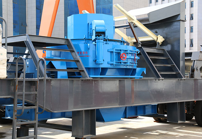 Mobile vertical shaft impact crusher