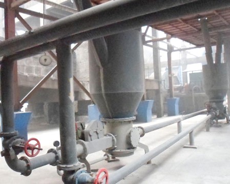 Pneumatic conveying ejector