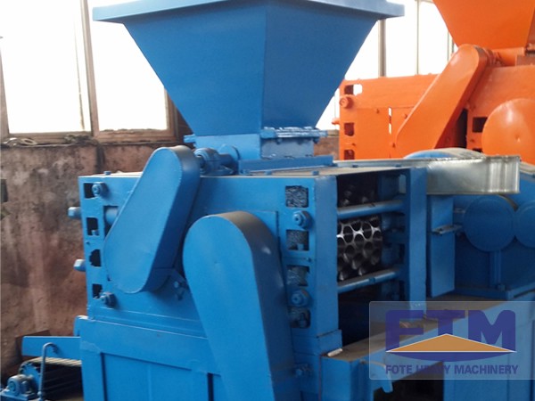 High pressure briquetting machine